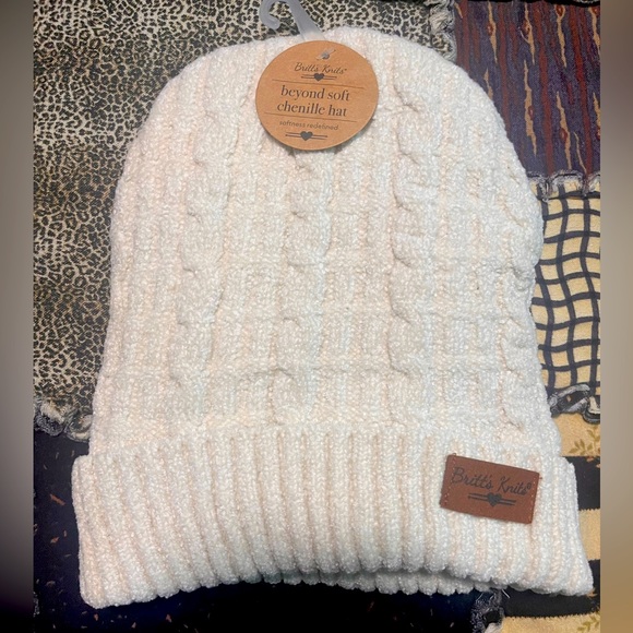 Accessories - Chenille beanie
